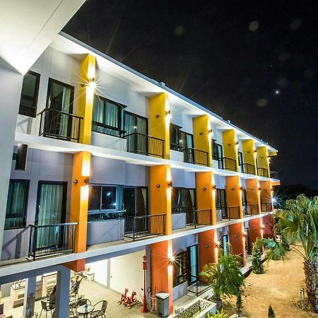 Sor Kor Sor Resort 사타힙 외부 사진