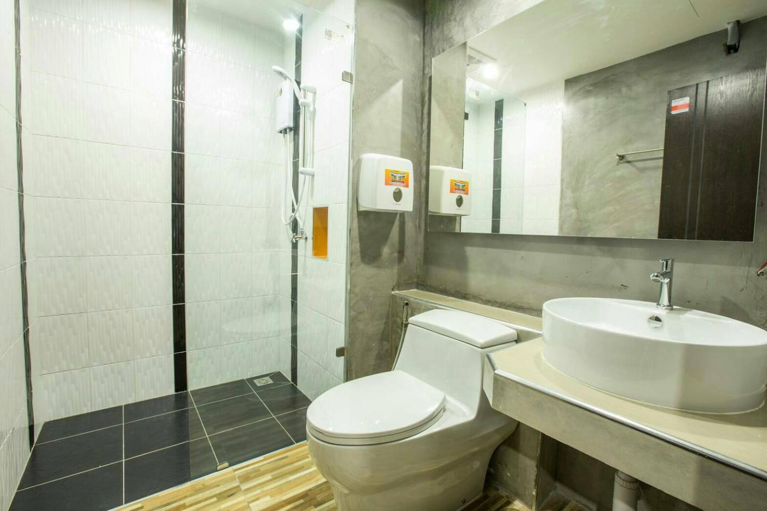 Sor Kor Sor Resort 사타힙 외부 사진