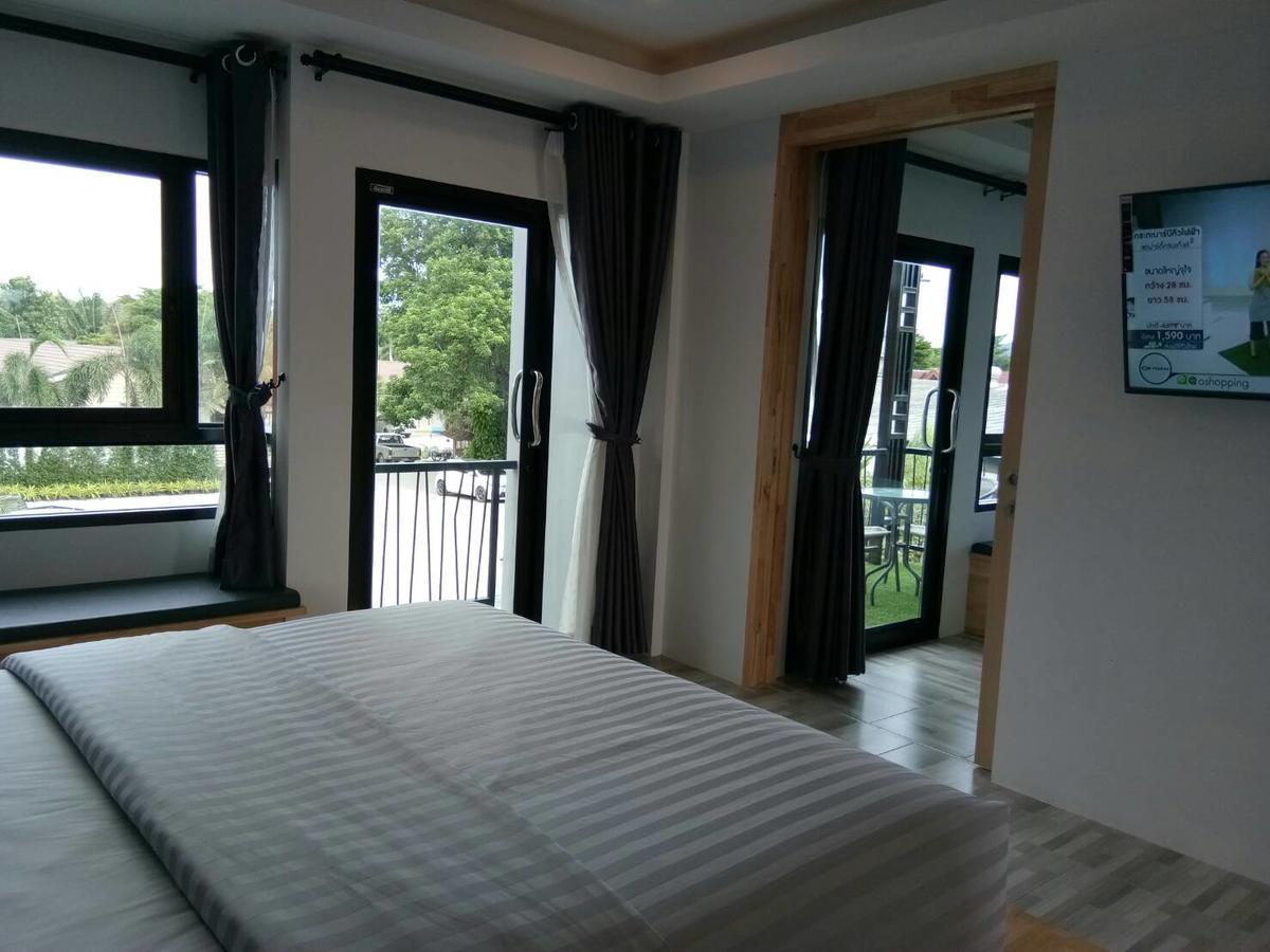 Sor Kor Sor Resort 사타힙 외부 사진